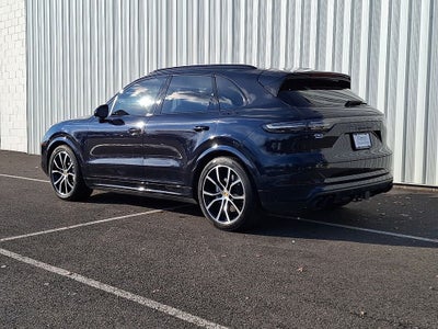 2022 Porsche Cayenne Turbo