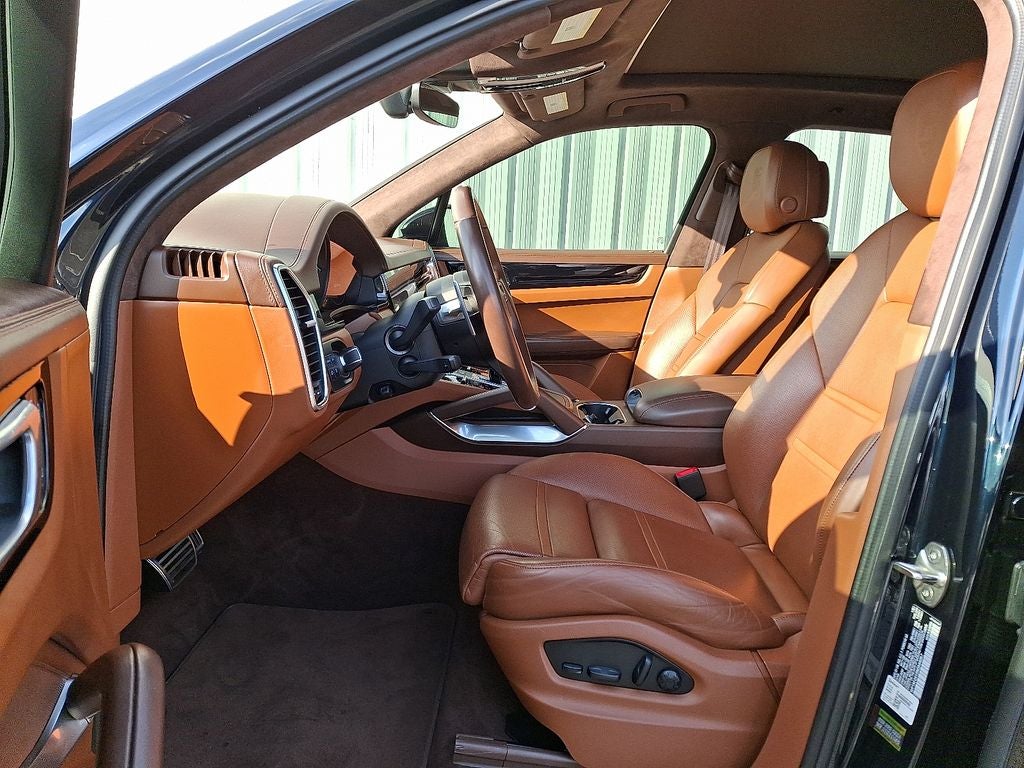 2022 Porsche Cayenne Turbo