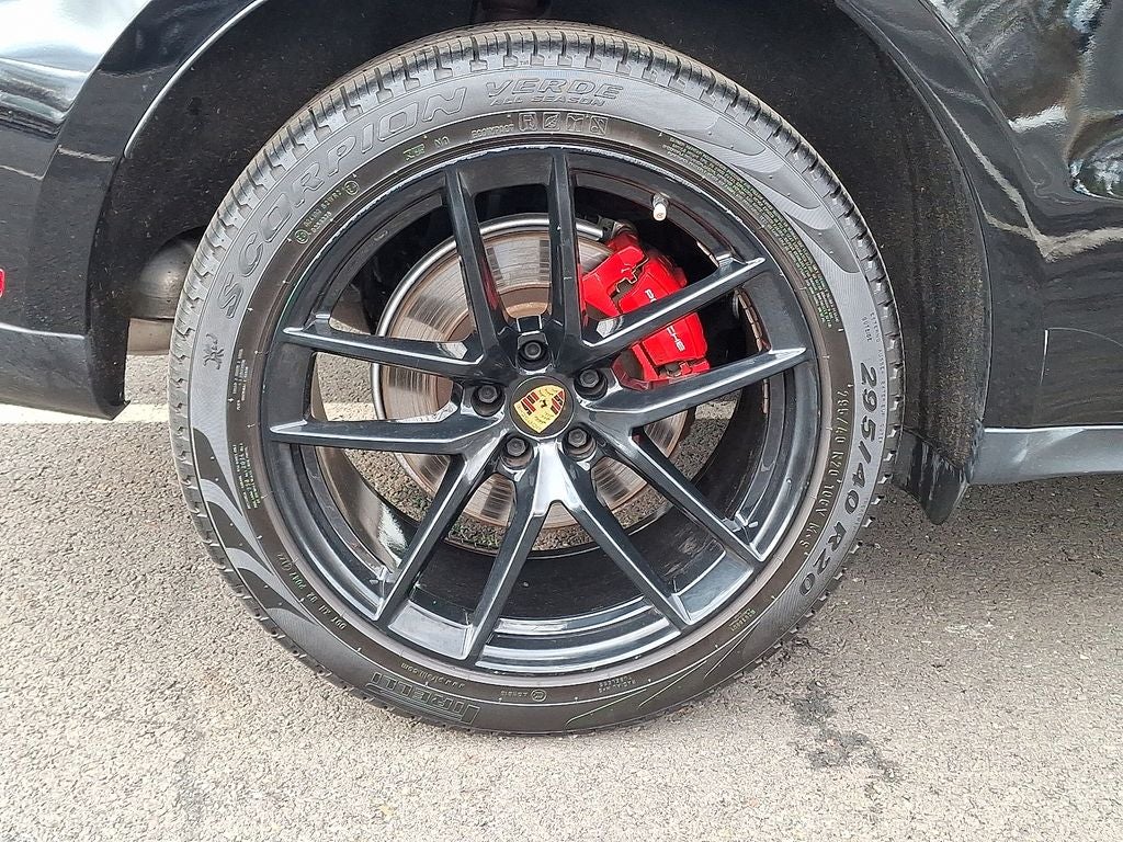 2022 Porsche Macan S