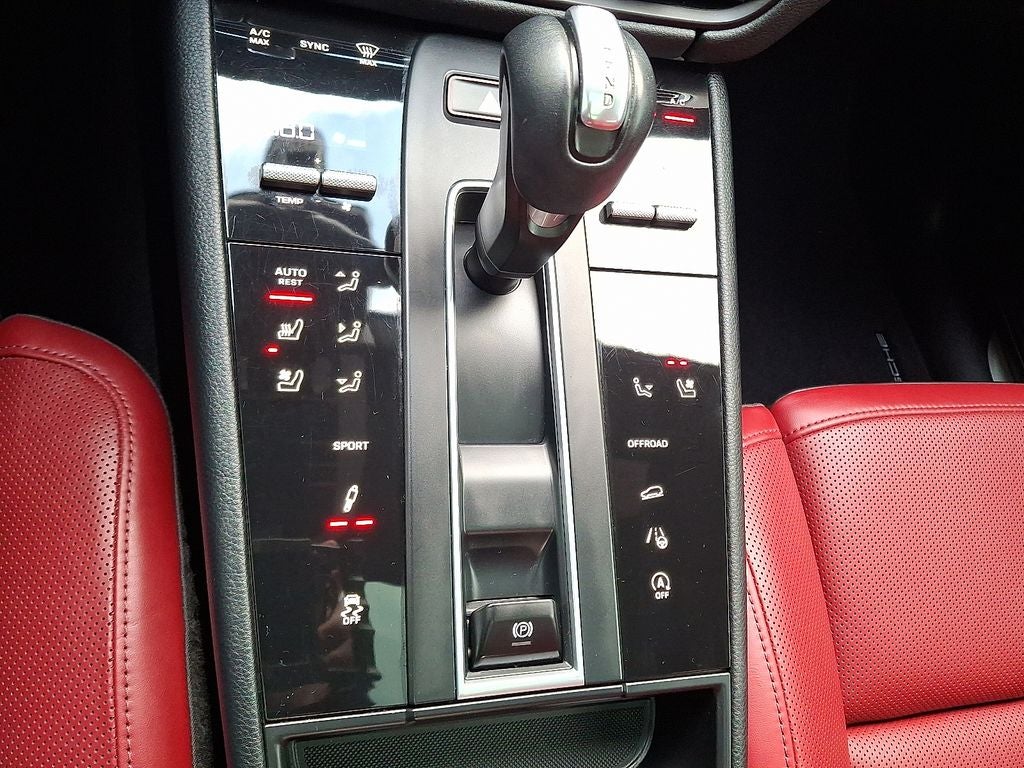 2022 Porsche Macan S