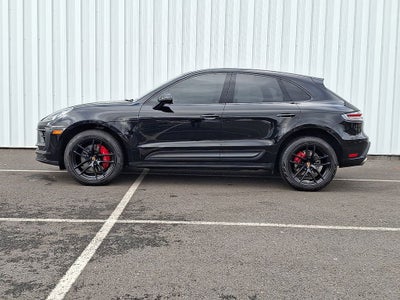2022 Porsche Macan S
