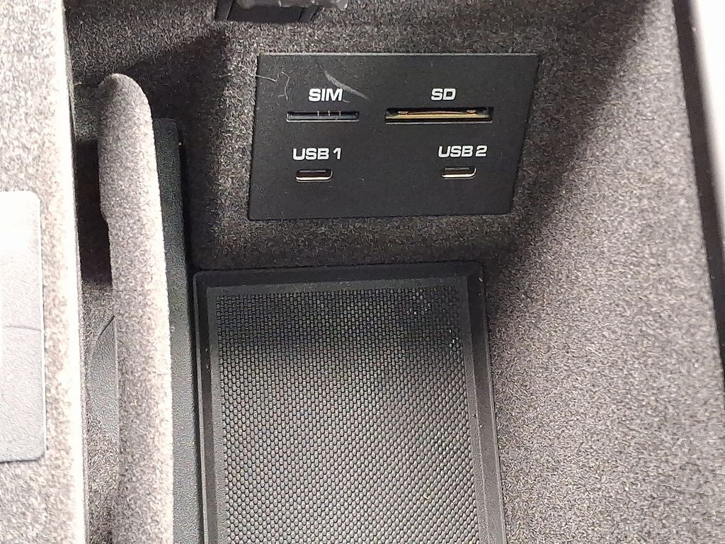 2023 Porsche Macan S