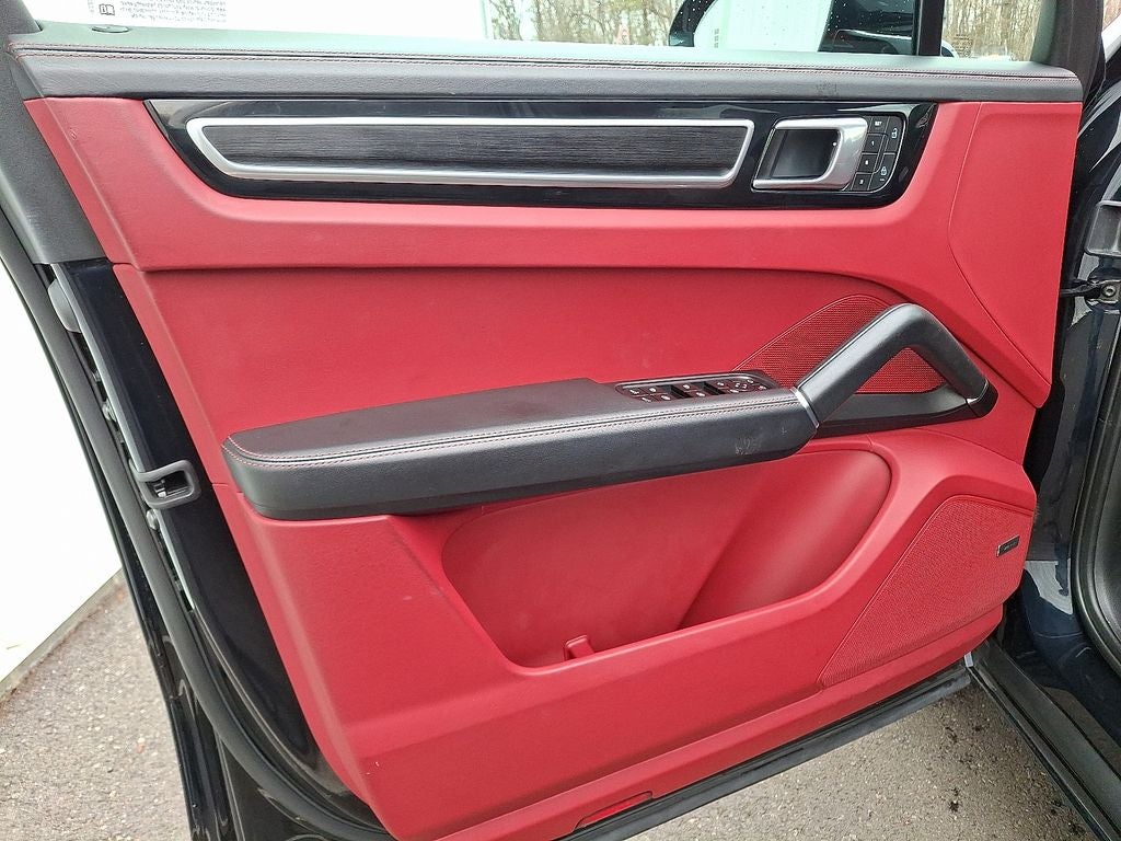 2022 Porsche Cayenne GTS