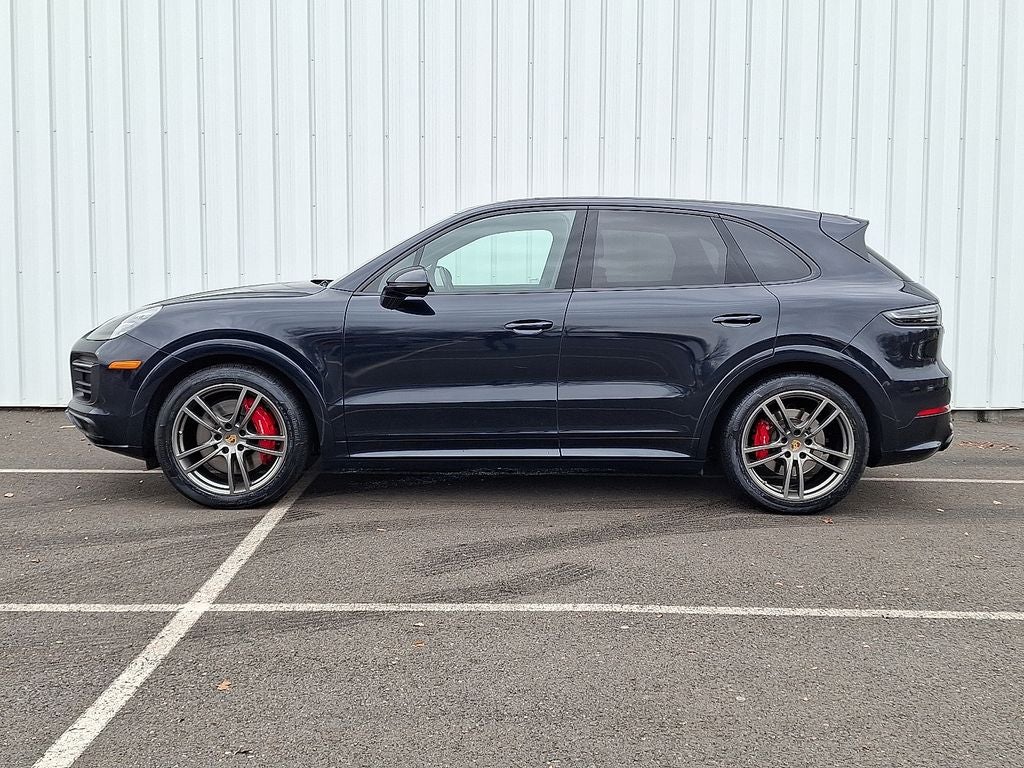 2022 Porsche Cayenne GTS