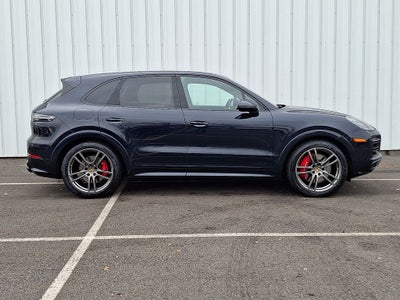 2022 Porsche Cayenne GTS