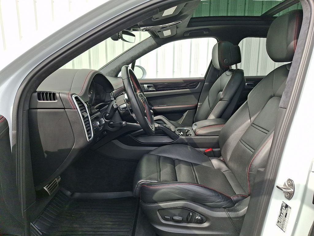 2023 Porsche Cayenne GTS