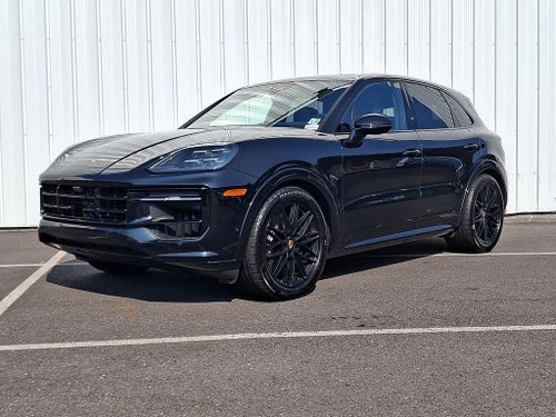 2025 Porsche Cayenne GTS