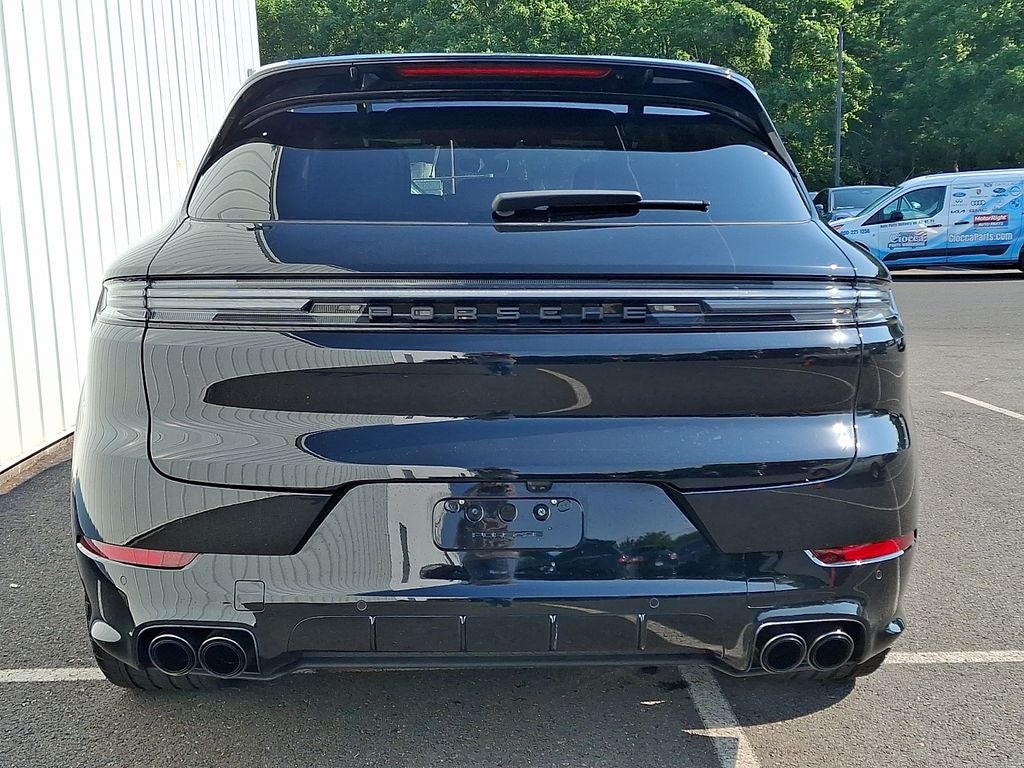 2025 Porsche Cayenne GTS