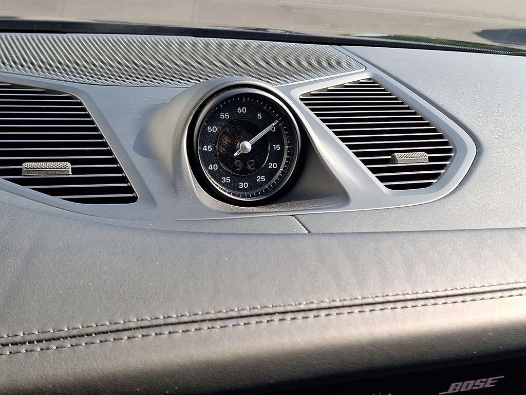 2025 Porsche Cayenne GTS
