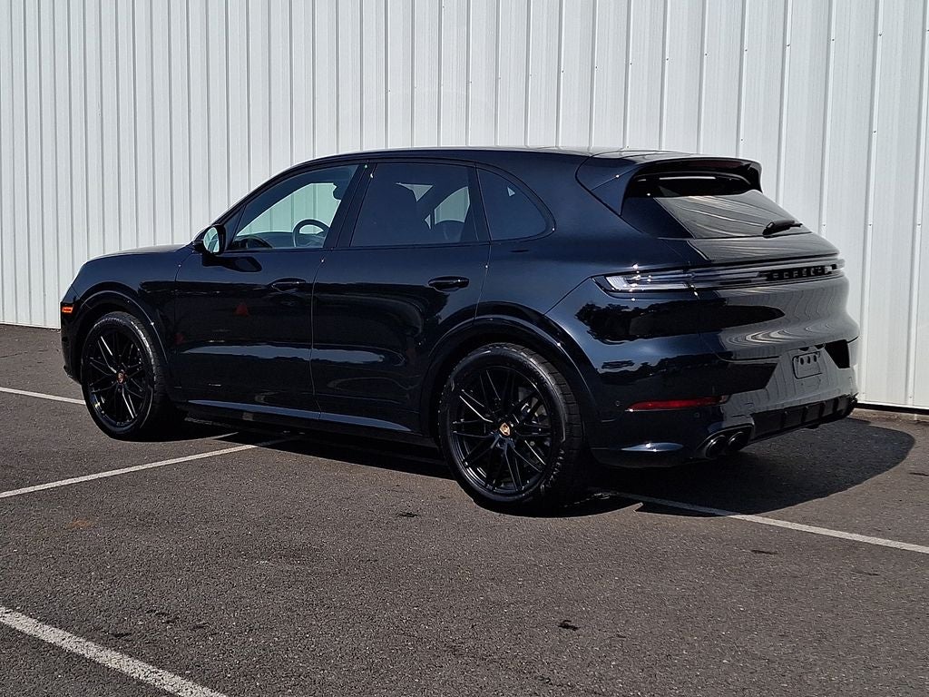 2025 Porsche Cayenne GTS