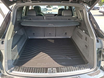 2025 Porsche Cayenne GTS