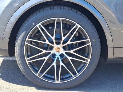 2025 Porsche Cayenne E-Hybrid Coupe Base