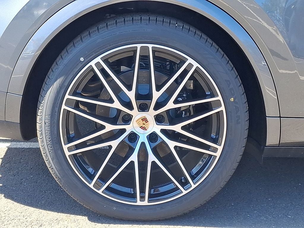 2025 Porsche Cayenne E-Hybrid Coupe Base