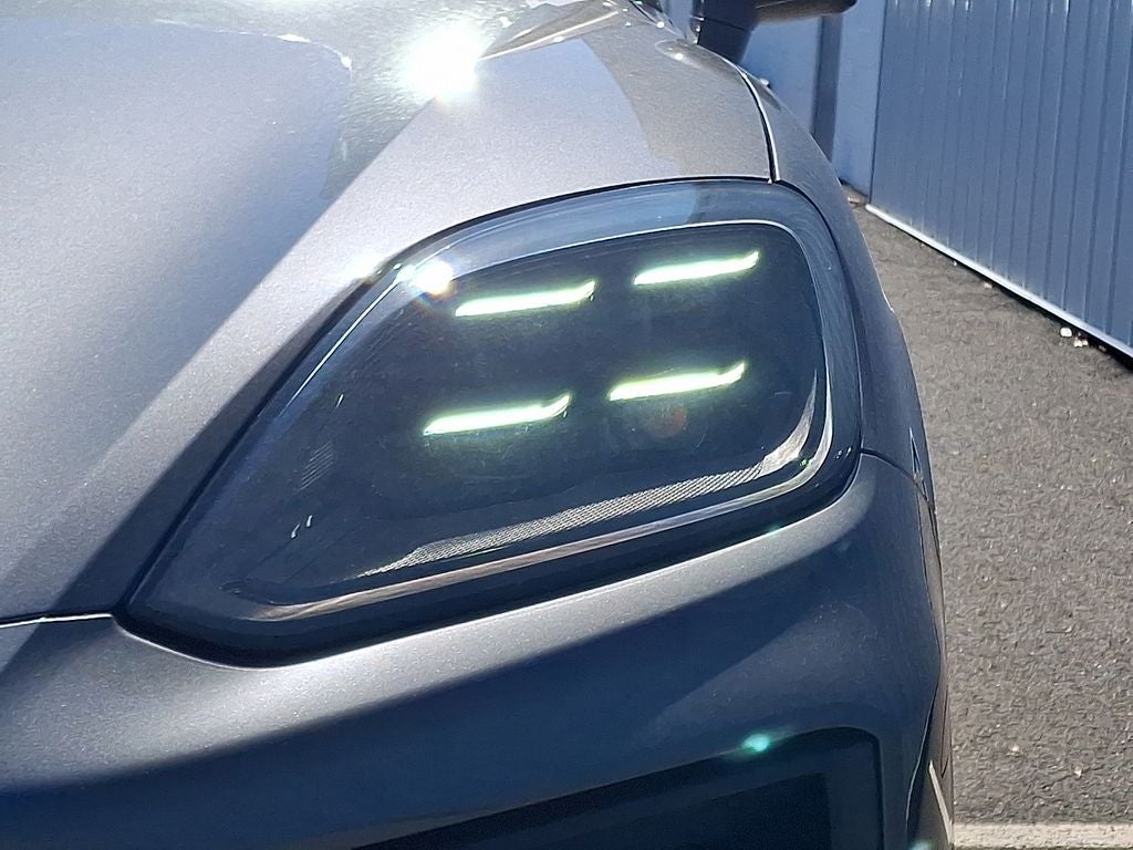 2025 Porsche Cayenne E-Hybrid Coupe Base