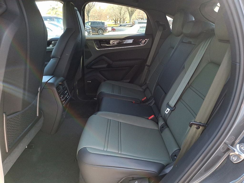 2025 Porsche Cayenne E-Hybrid Coupe Base