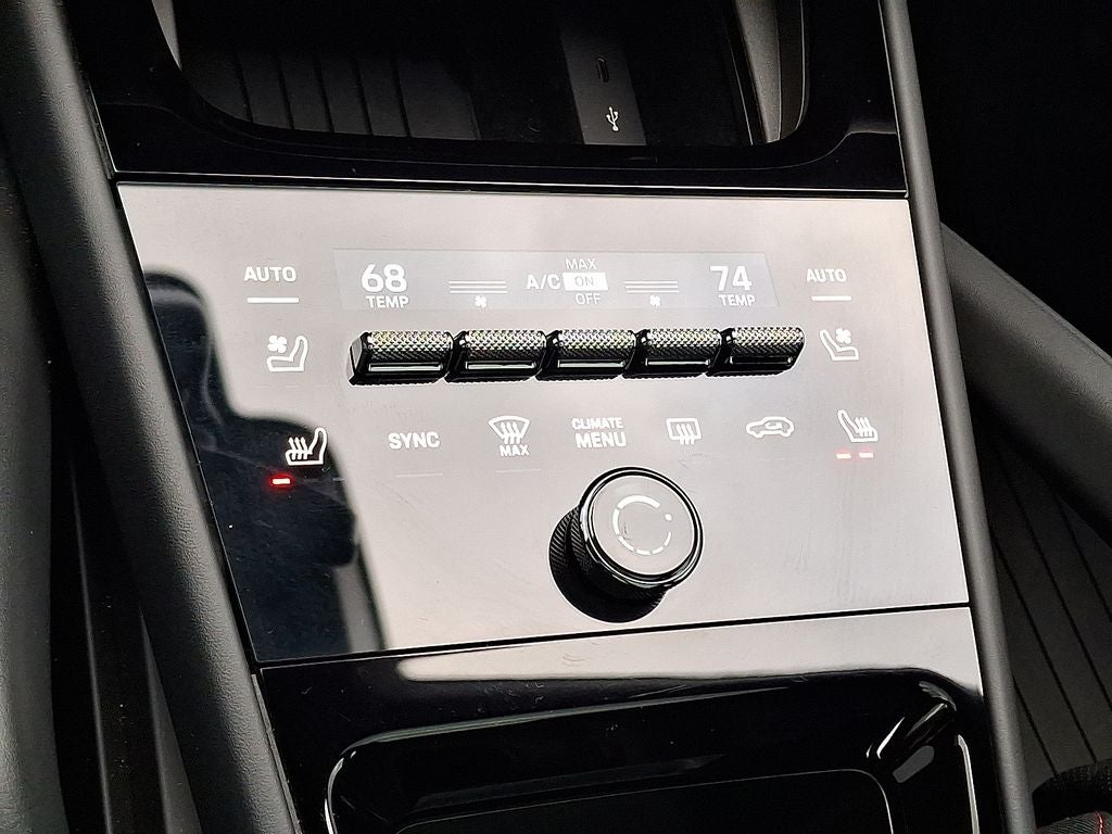 2025 Porsche Cayenne Coupe GTS