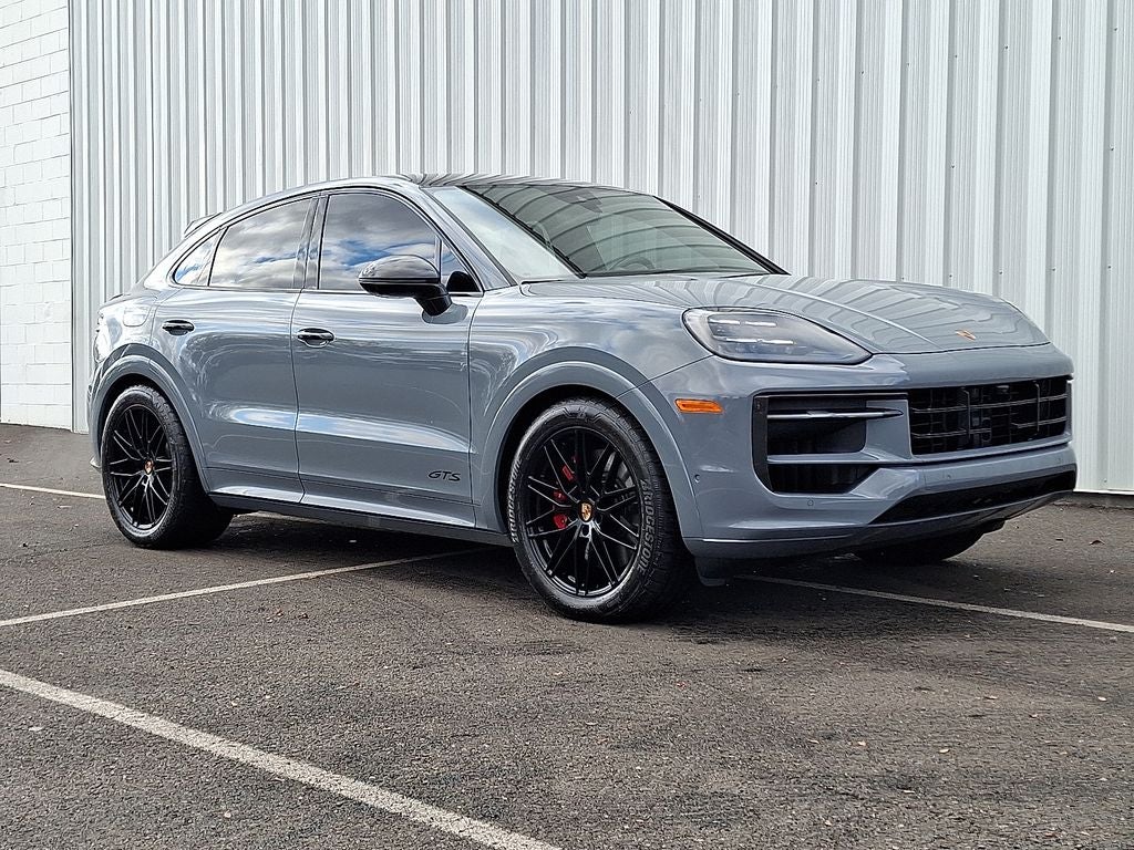 2025 Porsche Cayenne Coupe GTS