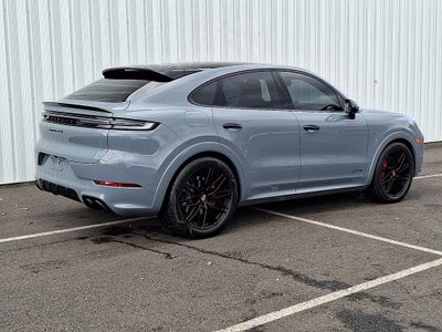 2025 Porsche Cayenne Coupe GTS