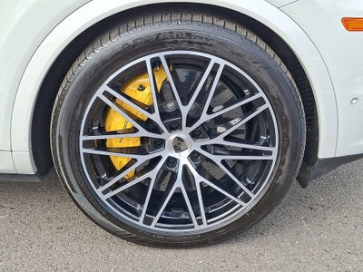 2025 Porsche Cayenne E-Hybrid Coupe Turbo