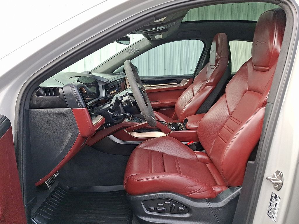 2025 Porsche Cayenne E-Hybrid Coupe Turbo