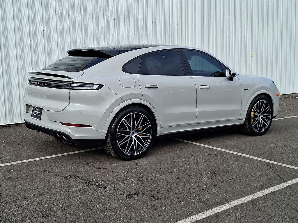 2025 Porsche Cayenne E-Hybrid Coupe Turbo