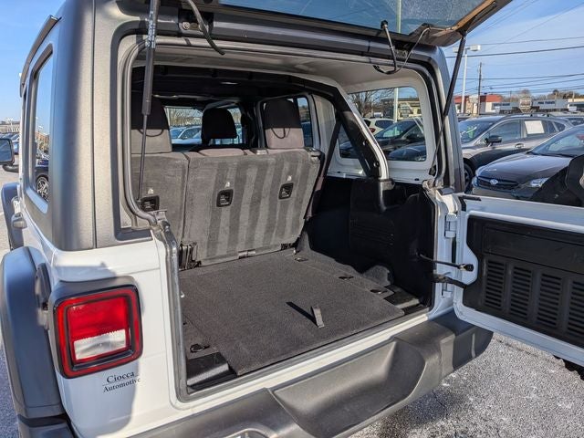 2022 Jeep Wrangler Unlimited Willys