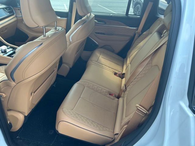 2022 Jeep Grand Cherokee Summit Reserve