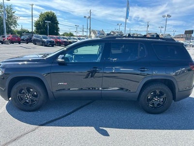 2023 GMC Acadia AT4