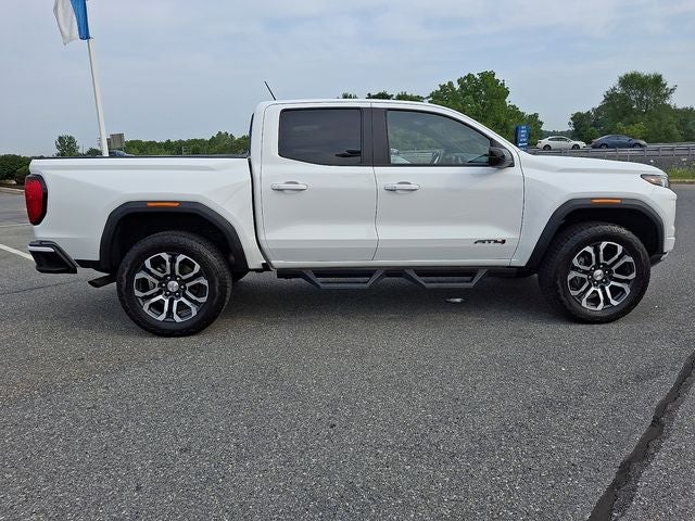 2024 GMC Canyon AT4