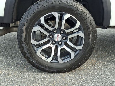 2024 GMC Canyon AT4