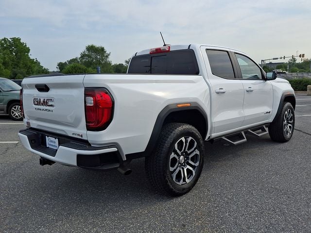 2024 GMC Canyon AT4