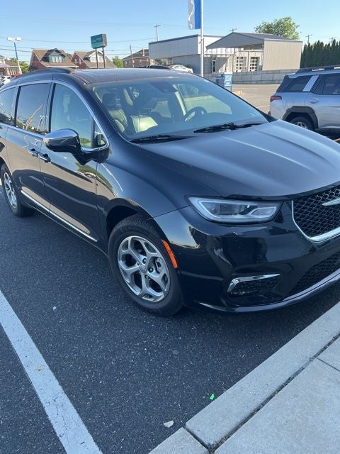 2023 Chrysler Pacifica Limited
