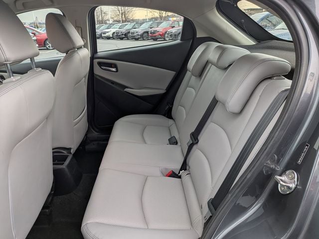 2020 Toyota Yaris LE