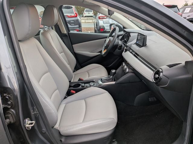 2020 Toyota Yaris LE