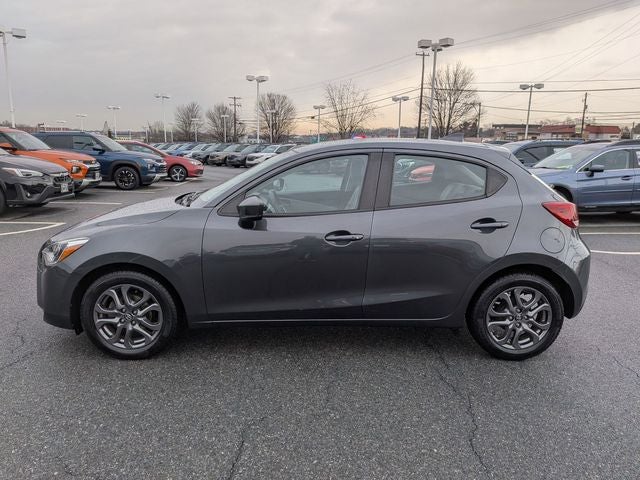 2020 Toyota Yaris LE