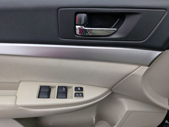 2010 Subaru Outback 2.5i Premium