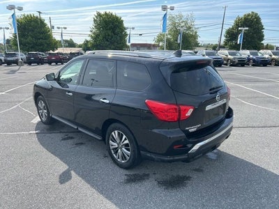 2019 Nissan Pathfinder SL