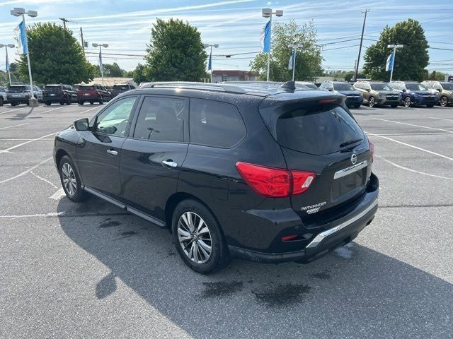 2019 Nissan Pathfinder SL