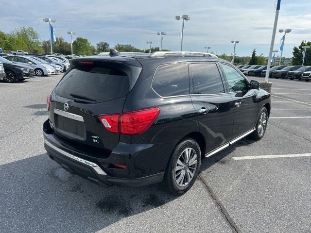 2019 Nissan Pathfinder SL