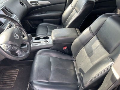 2019 Nissan Pathfinder SL