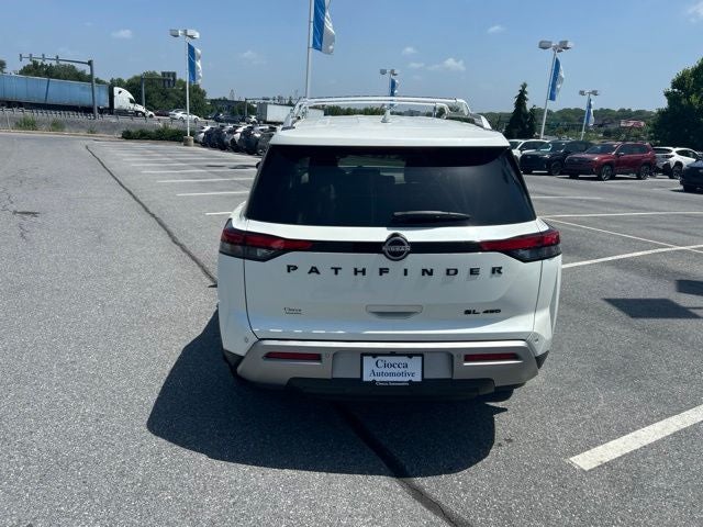2023 Nissan Pathfinder SL