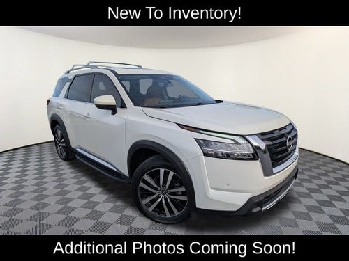 2023 Nissan Pathfinder Platinum
