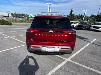 2024 Nissan Pathfinder Platinum