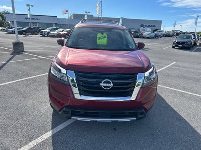 2024 Nissan Pathfinder Platinum