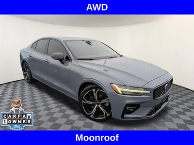 2024 Volvo S60 B5 Core Dark Theme