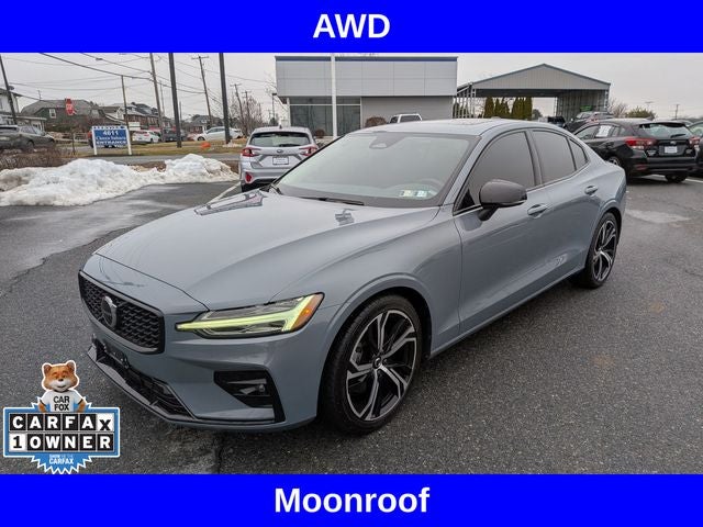 2024 Volvo S60 B5 Core Dark Theme