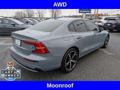 2024 Volvo S60 B5 Core Dark Theme