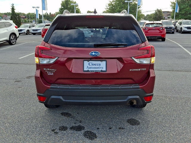 2024 Subaru Forester Premium
