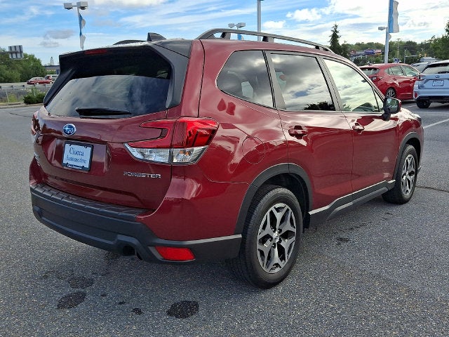 2024 Subaru Forester Premium