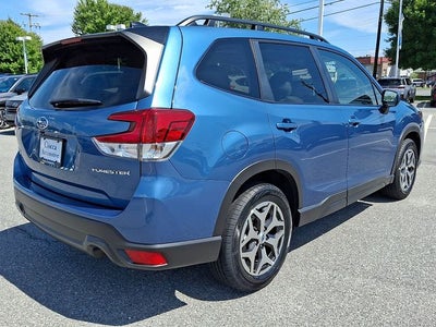 2024 Subaru Forester Premium